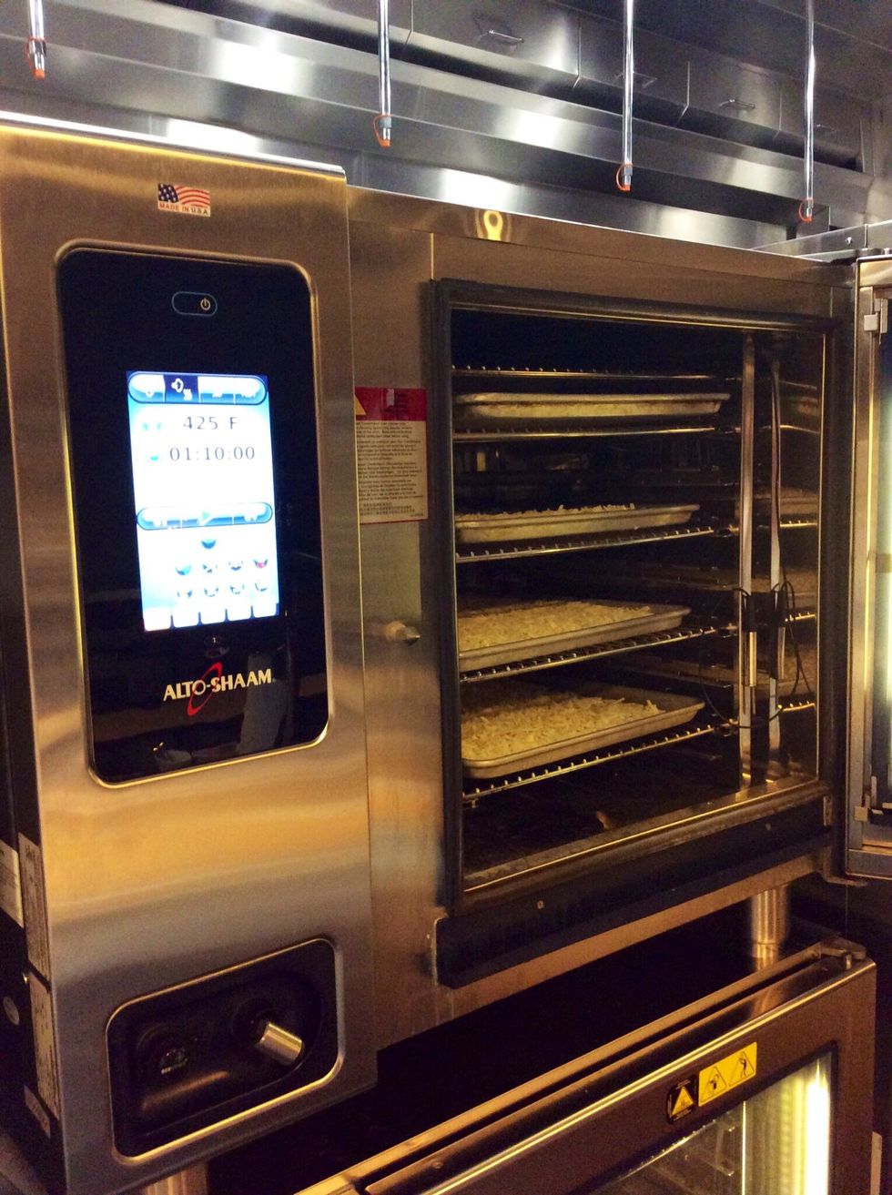 Preheat combi to 550F (288C) Cook convection mode 400F (204C) for 10 minutes Finish cooking combi mode at 400F (204C) with 80% steam for 15 min..