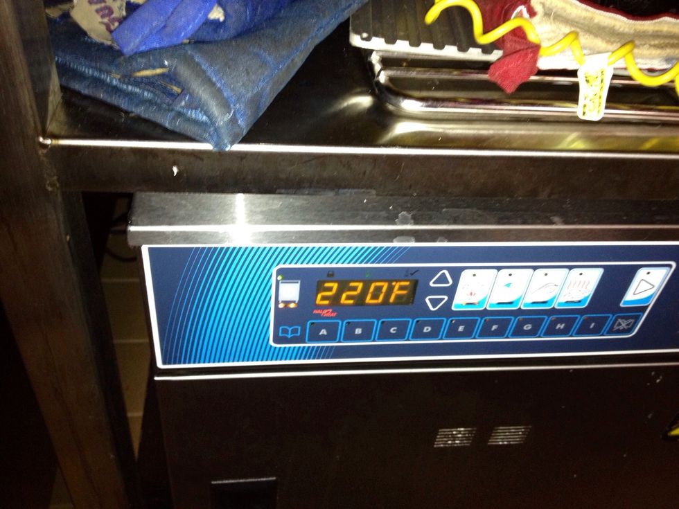 Preheat cook and hold oven to 220F (104C).