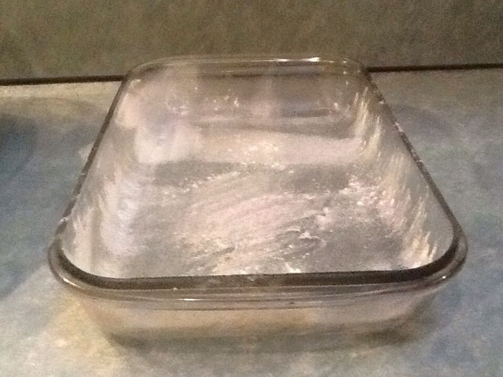 Preheat oven to 180 degrees C. Then grease and flour a 22x32 cm cake tin