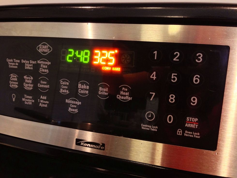 Preheat oven to 325F (160C).