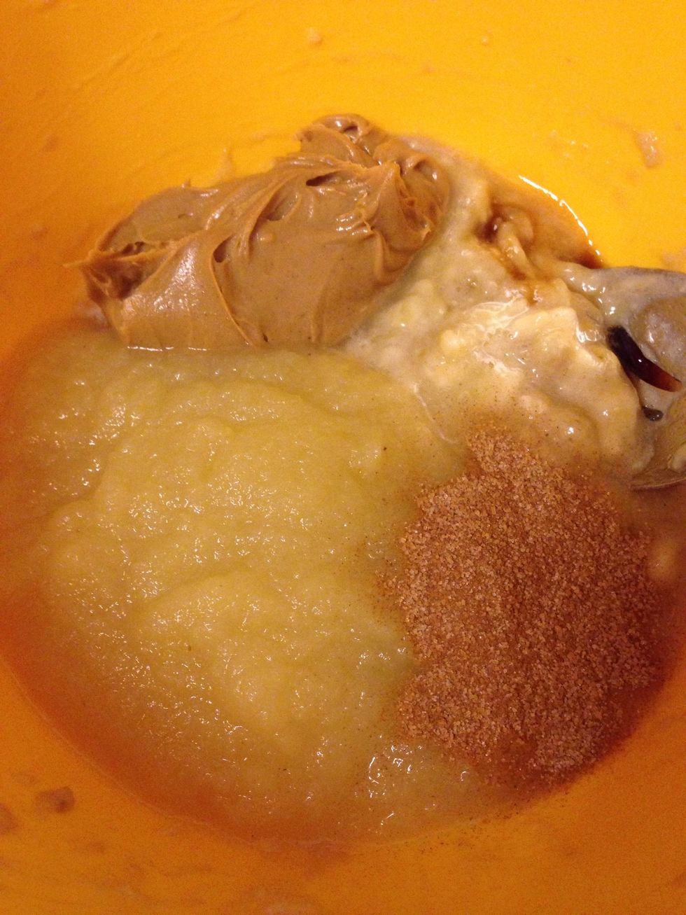 Preheat oven to 350*. Mix together mashed bananas, peanut butter, applesauce, vanilla, salt, and cinnamon.