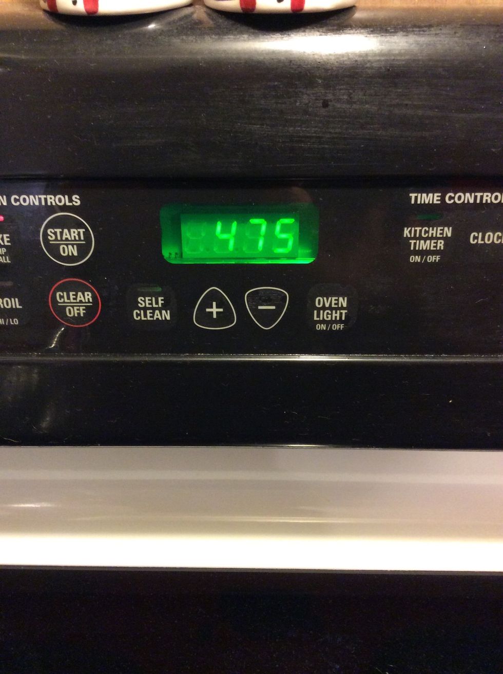 Preheat oven to 475 and gather all ingredents