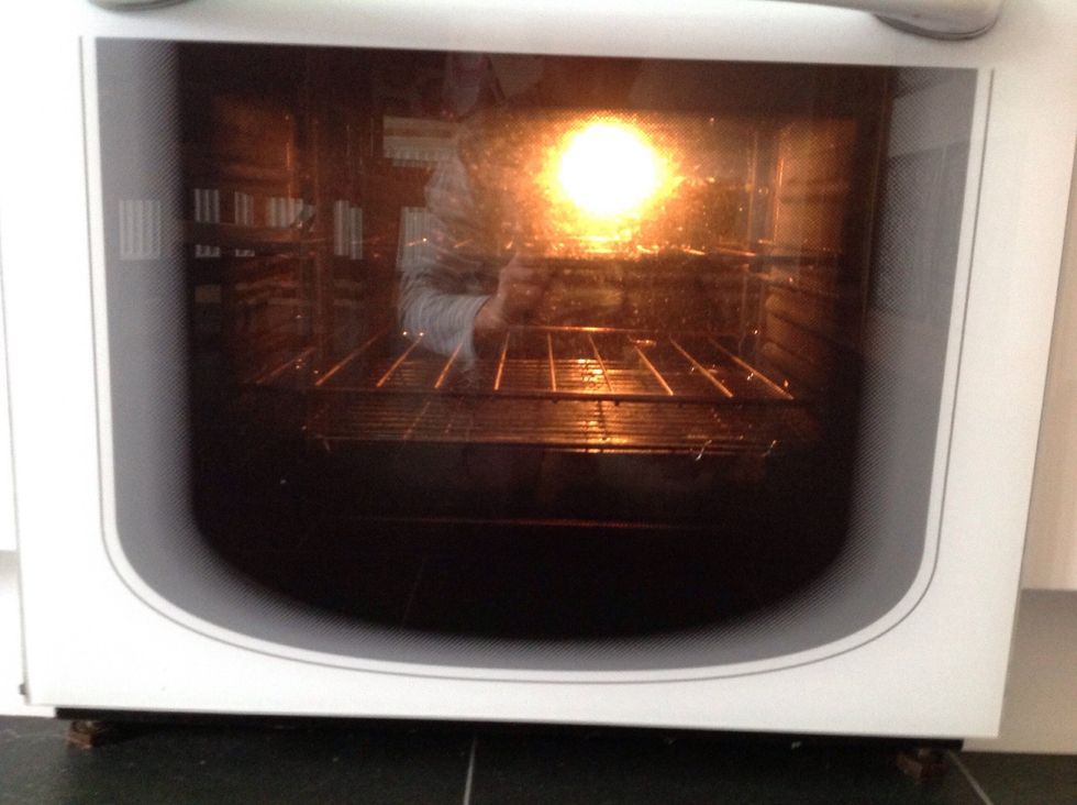 Preheat the oven 200c