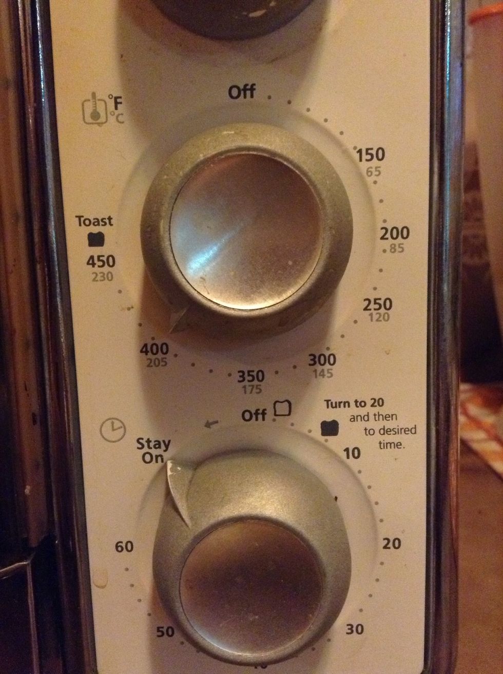 Preheat the oven in 200C / 400F