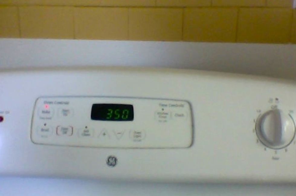 preheat the oven to 350 degrees