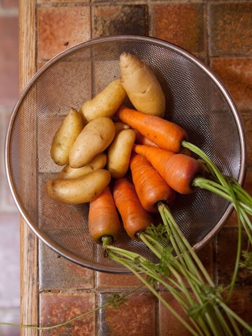 Preheat the oven to 375 degrees Wash and dry the carrots and fingerling potatoes. Use organic vegetables for this recipe as you will not be peeling them. Smaller carrots are the best for this dish.
