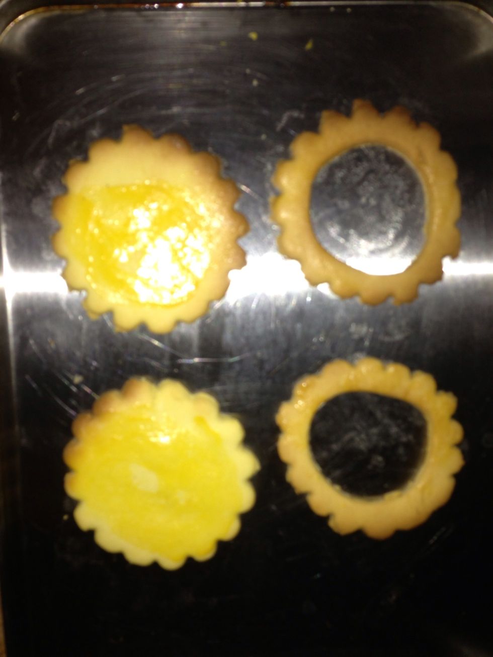 Preheat the oven to 375F or 190c.Bake for 10 to 15 minutes in the preheat oven, until golden brown on the bottom.Transfer to a wire back.