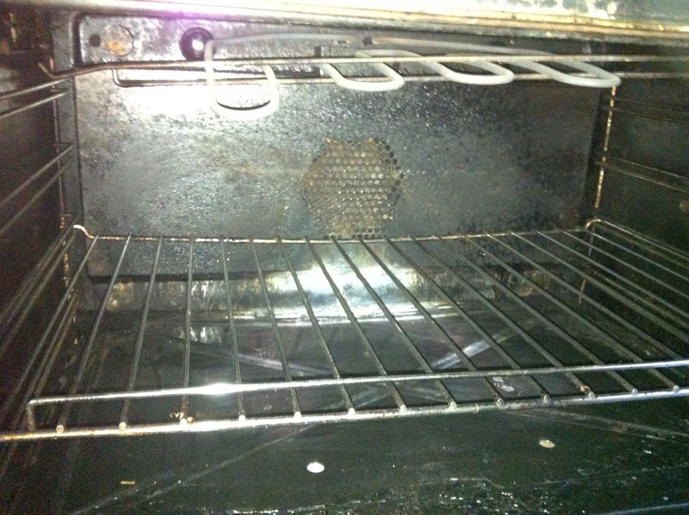 Preheat your oven to 140 degrees Celcius (285 degrees F)