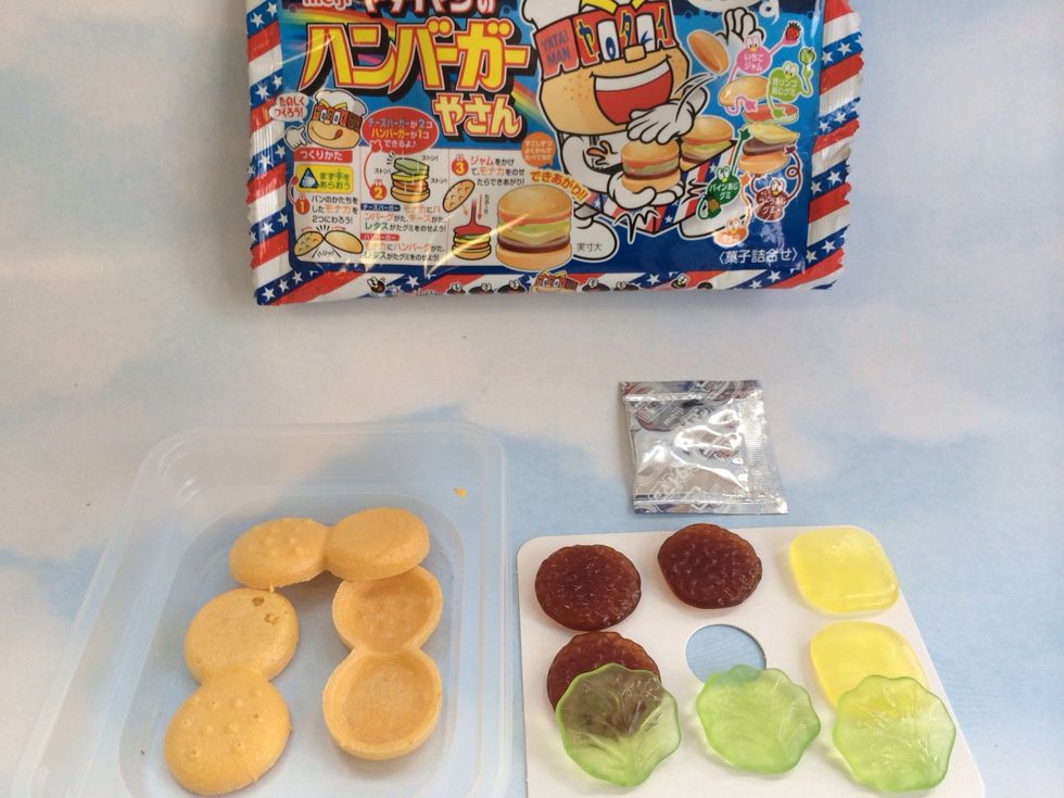 Prep your burger assembly station-Remove all gummies from bag and place on mat