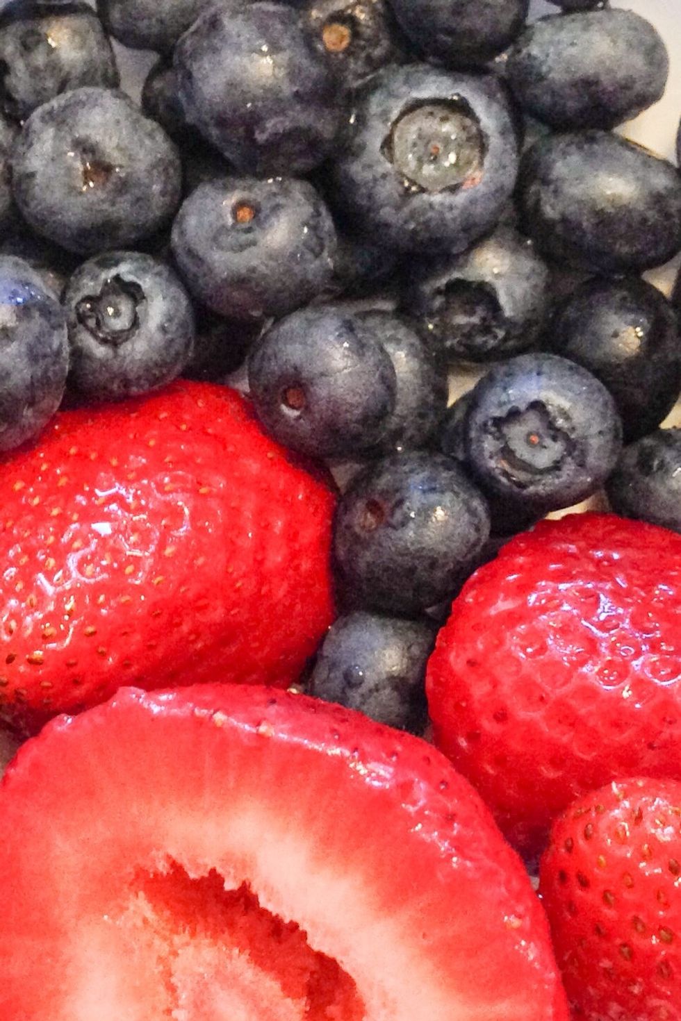 Prep your produce! Wash and chop your selected produce. You should have about 2 cups of produce. Some combos we love: Spinach+Strawberry Carrot+Apple Cucumber+Melon