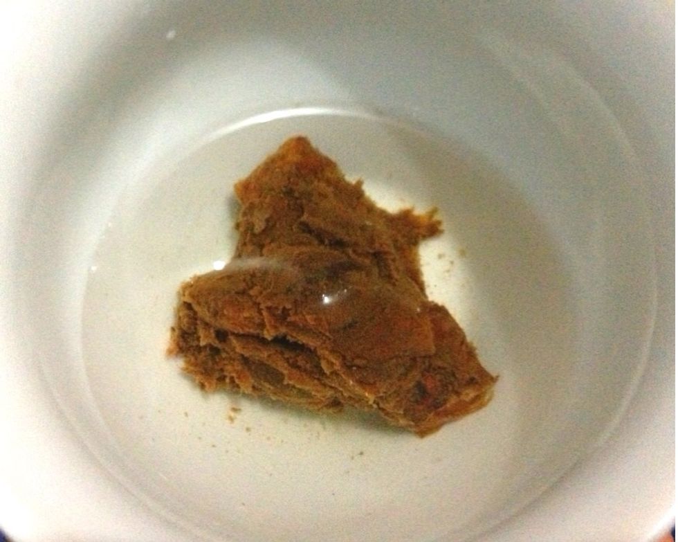 Prepare 1-1.5 cm tamarind with 1 tbsp of water. Set aside