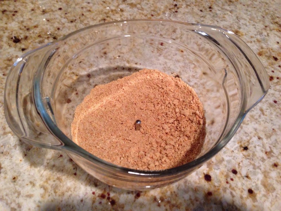 Prepare 1 cup crushed grahams.