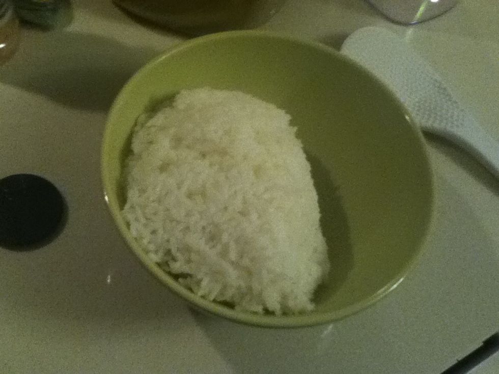 Prepare a big bowl of rice