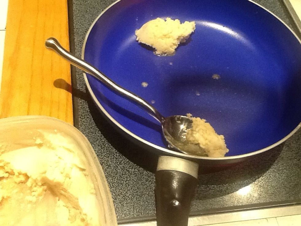 Prepare a pan with oil, I use bacon grease.