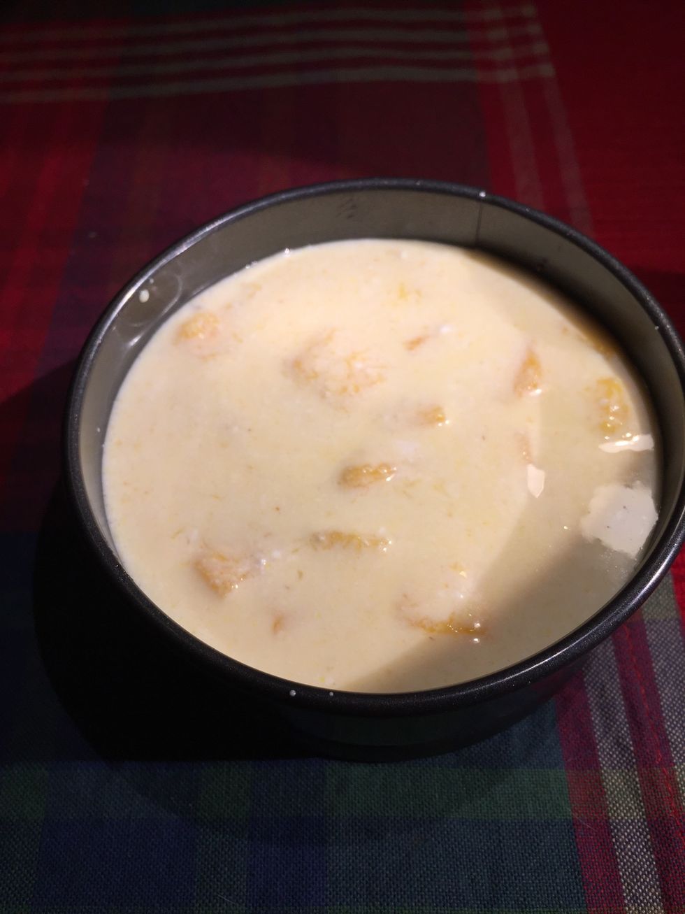 Prepare gelatin mixture. Add it to kefir cheese. If the mix is too thick, add some milk kefir. You may also add some chunks of mango for colour. Cover and leave in fridge to set.