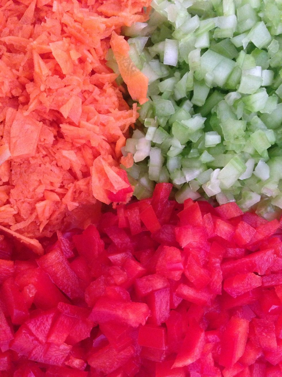 Prepare ingredients by doing finely dicing carrot, celery, capsicum and onion (keep onion separate).