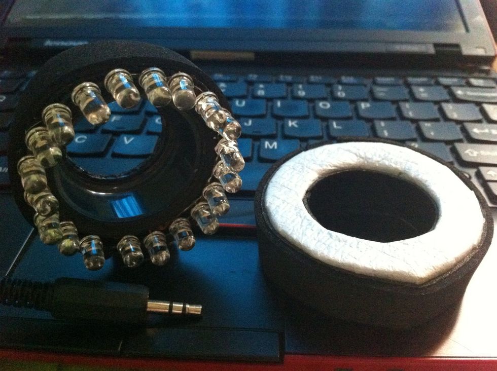 Prepare O Ring LED light. Part of light is LED light, 3.5mm jack as power cable, optional diffuser