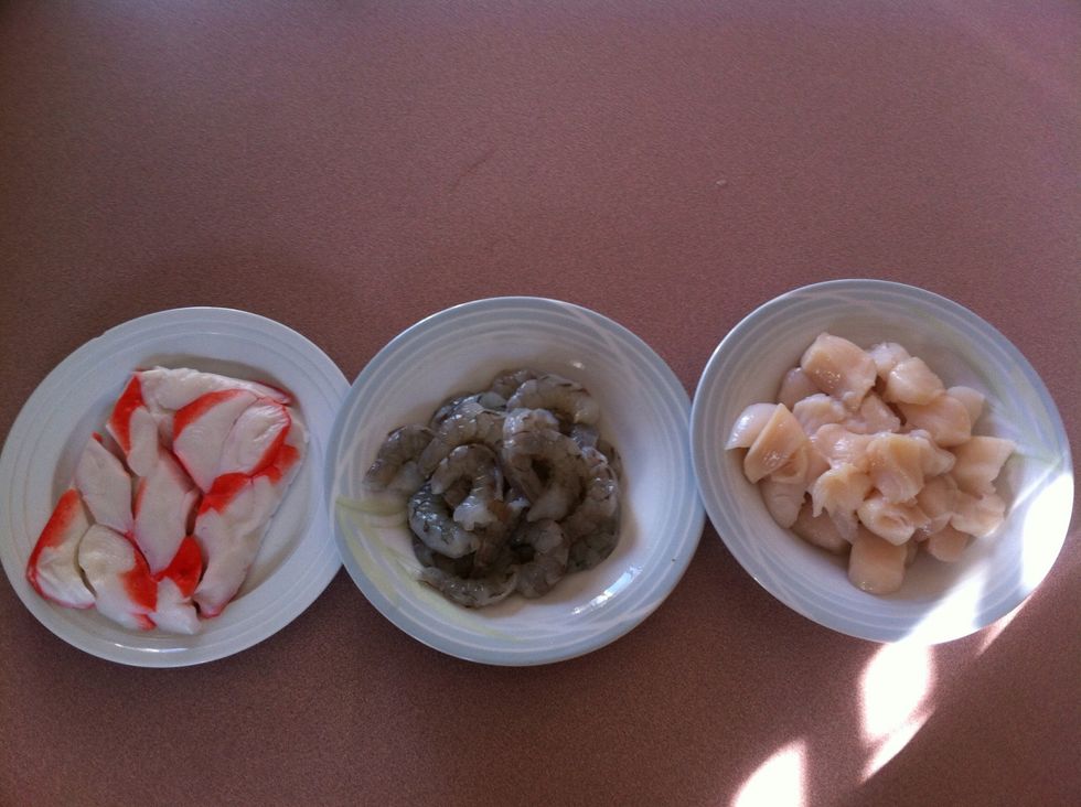 Prepare seafood. I use shrimp, scallop and simily pollock. You can use any seafood you like.