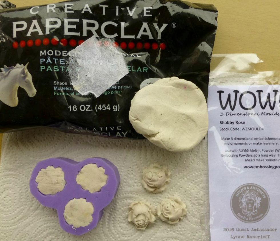 Prepare the paperclay shabby roses 1st. Working with a mold & paperclay create three roses. Rest roses on sheet of kitchen paper & leave to dry. Drying time will vary depending on heat and humidity.