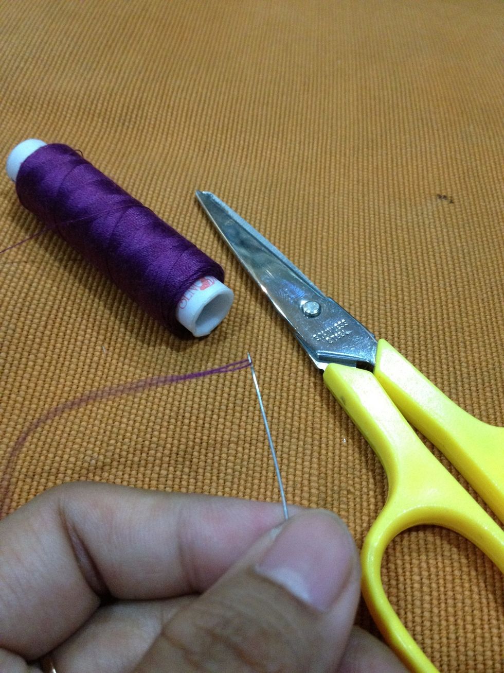 Prepare the thread and needle