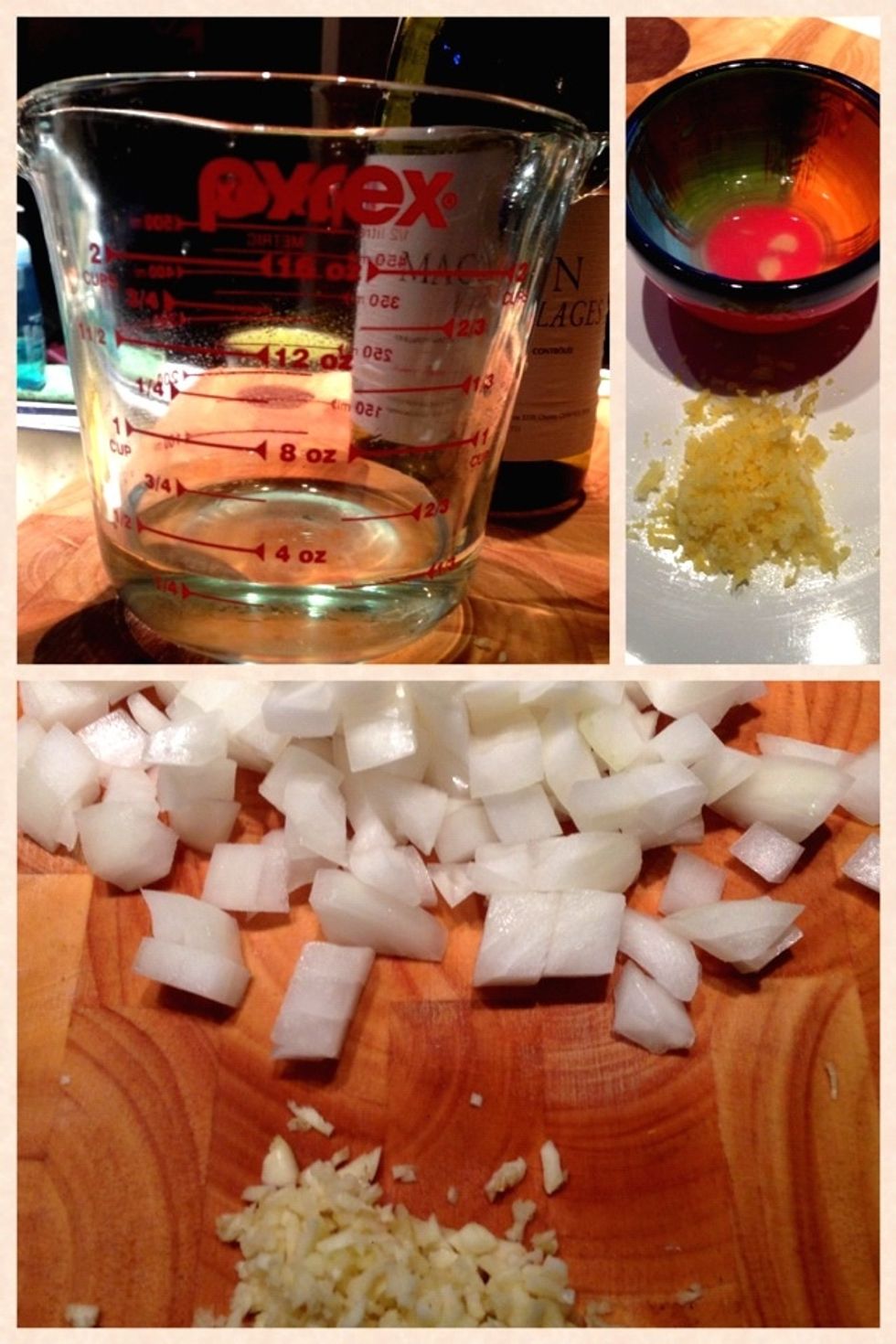 Prepare the wet ingredients - cut the onions in cubes, chop the garlic, grind the lemon zest, pour white wine in a cup, squeeze the lemon juice and set aside.