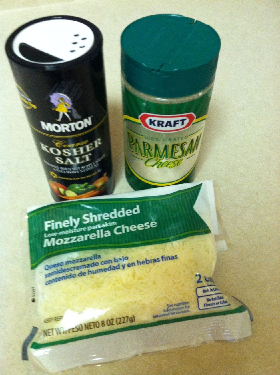 Prepare toppings. Can add Italian dressing or other flavors