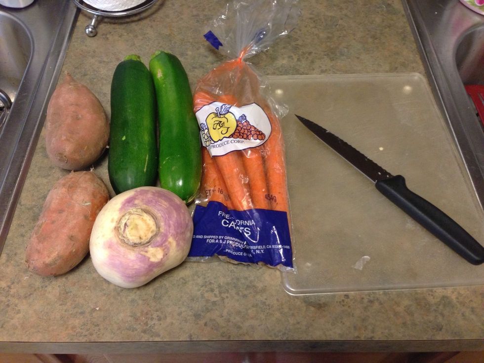 Prepare veggies that will b eaten... Carrots, zucchini, sweet potato, Turnip and...