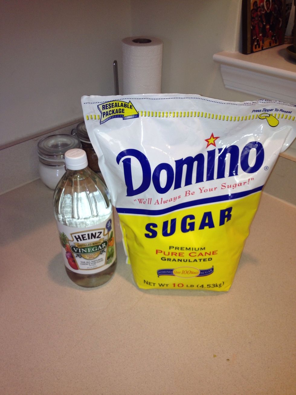 Prepare vinagar and sugar equal parts of each
