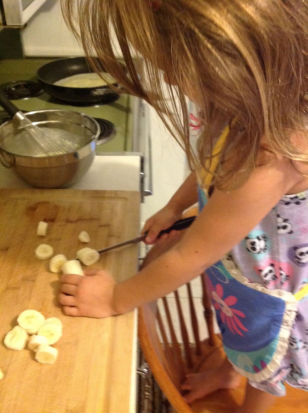 prepare your filling. Eilidh is making banana and nutella crepes