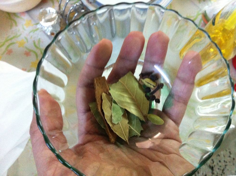 Prepare your whole spices in a bowl, except for the dried lime