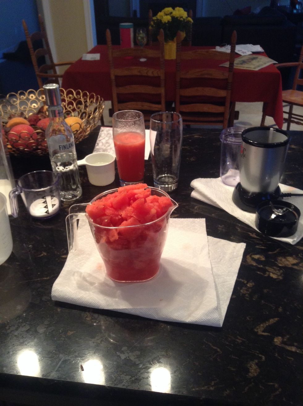 Prepare yourself for the next part by getting the sugar, ice, and lime juice measured.