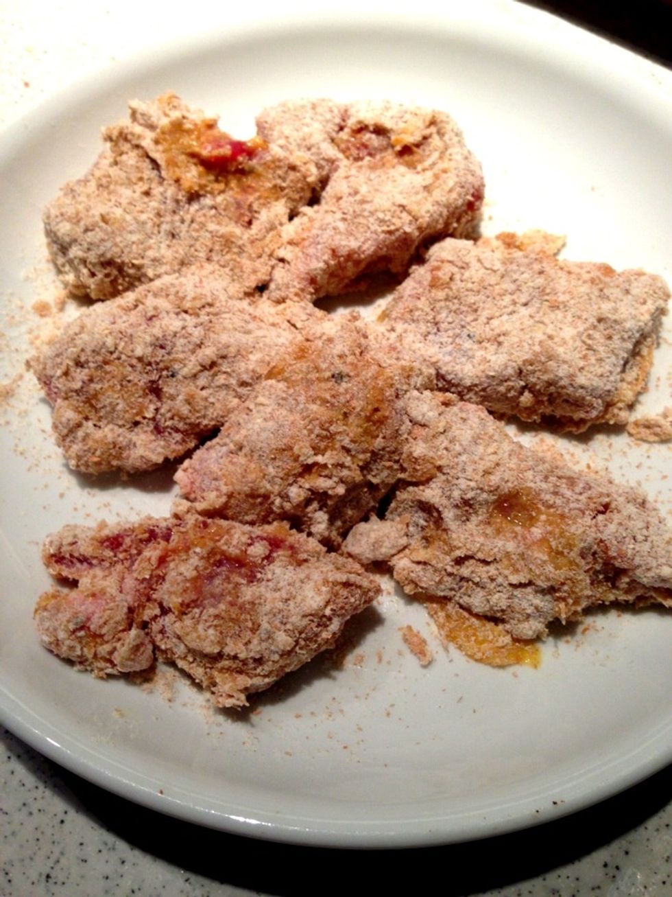 Preparing the beef chop. Firstly, beat 1 egg in a bowl & 2 cups of flour in a separate one. Dip beef cutlets into the egg and after that into the flour. Pan fry for 1 min each side.
