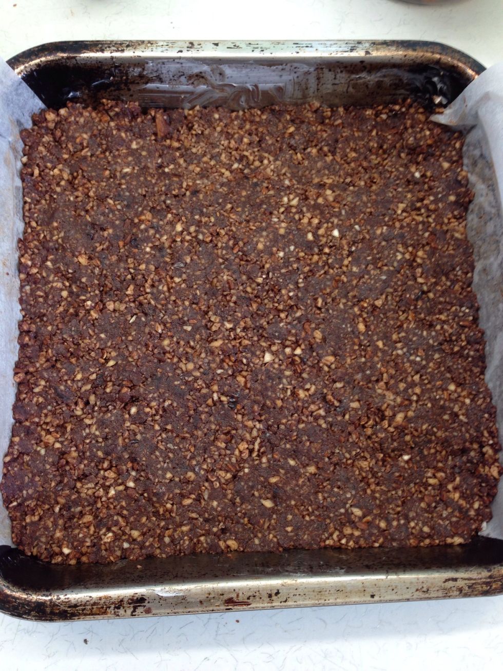 Press firmly into the tray and refrigerate for about 2 hours.