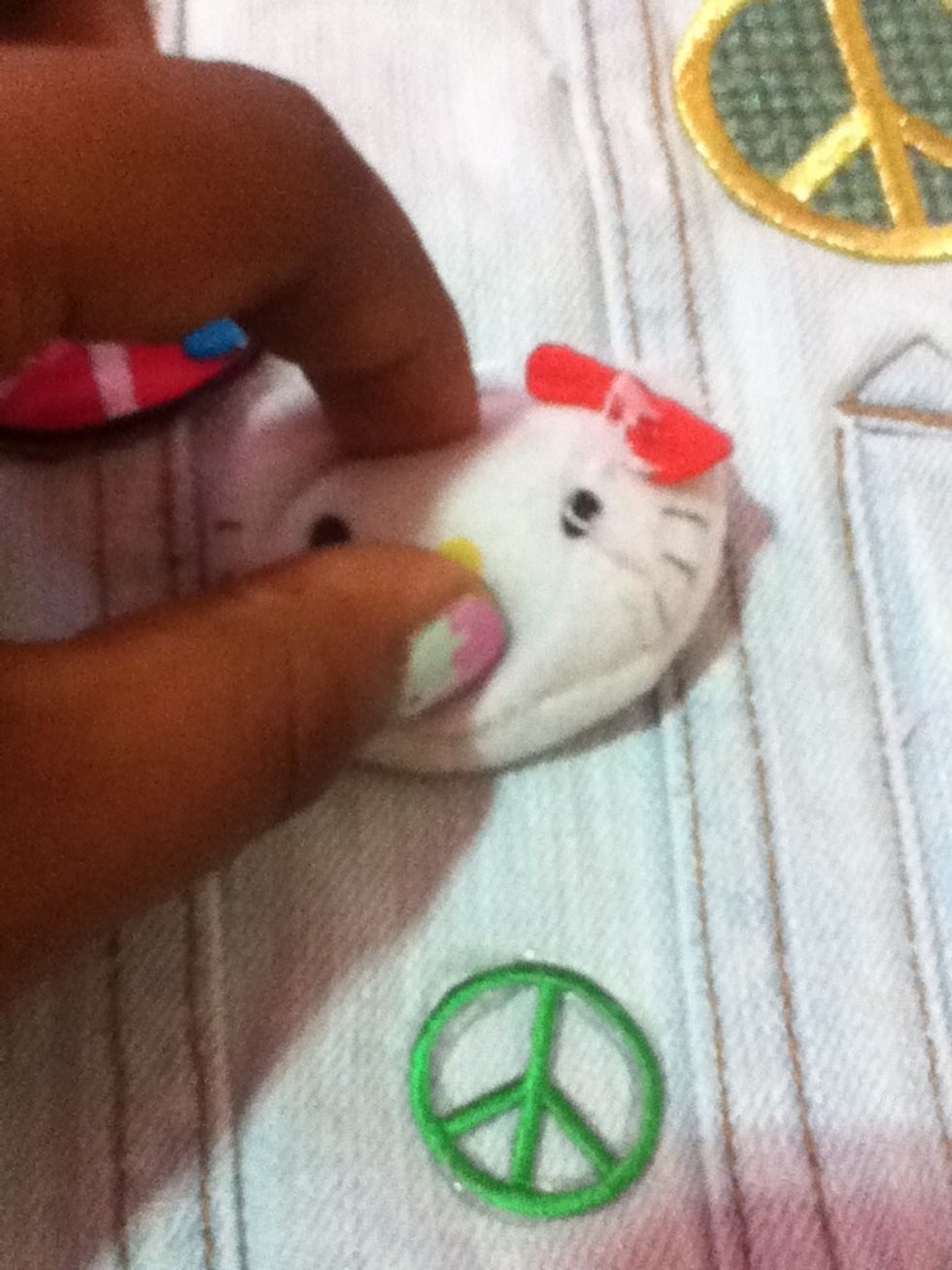 Press it down for 5 seconds and allow it to dry for 5 minutes