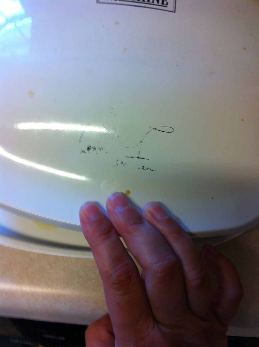 Press lid down for a few seconds to flatten sandwich. Allow it to cook for a few minutes then check it.