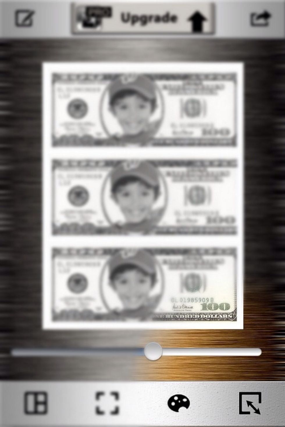 Press the bottom right button that has the square and a diagonal line with arrows.