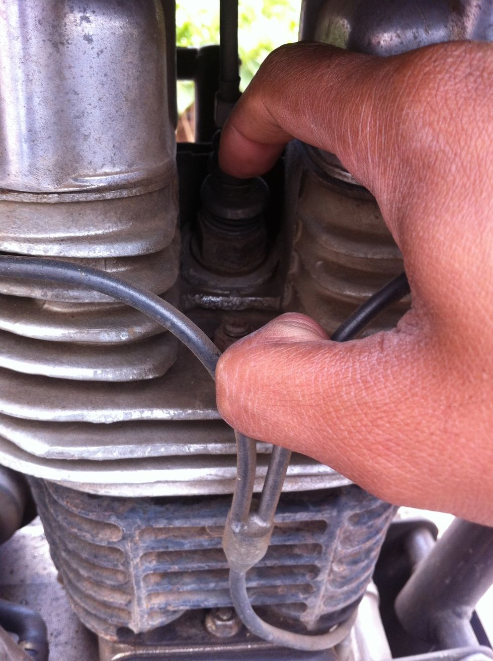 Press the decompressor