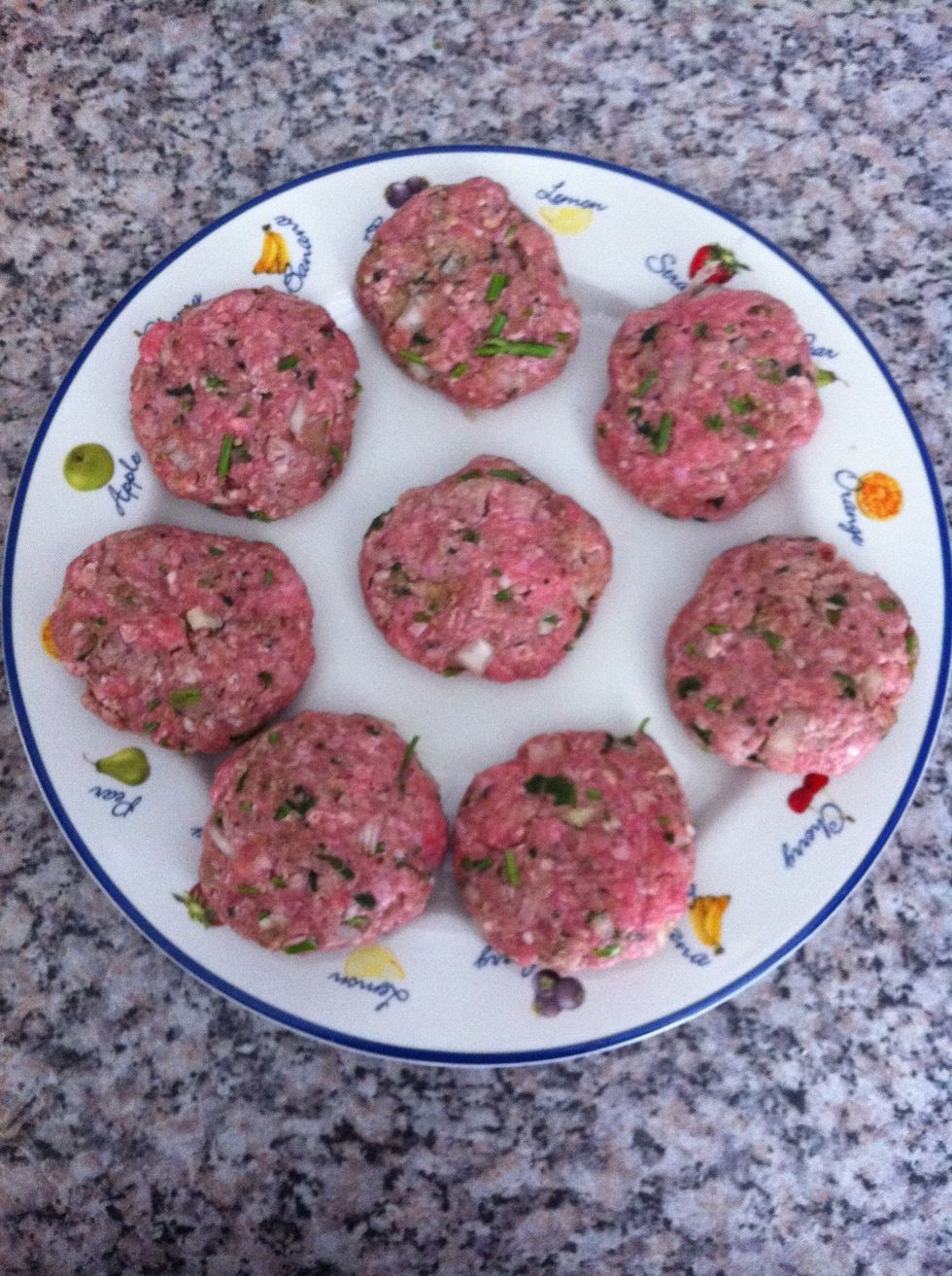 Press the meat balls a little bit (like mini hamburgers)