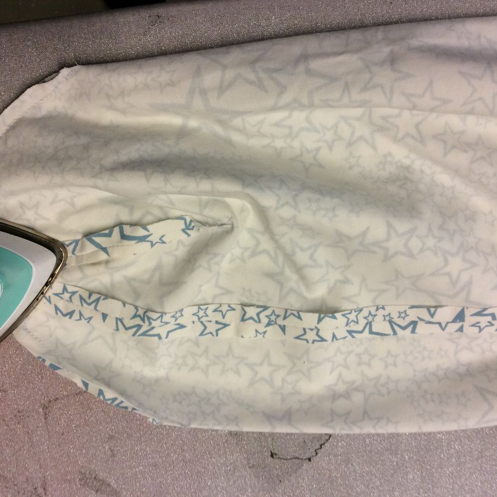 Pressa (stryk) is\u00e4r s\u00f6msm\u00e5nerna.