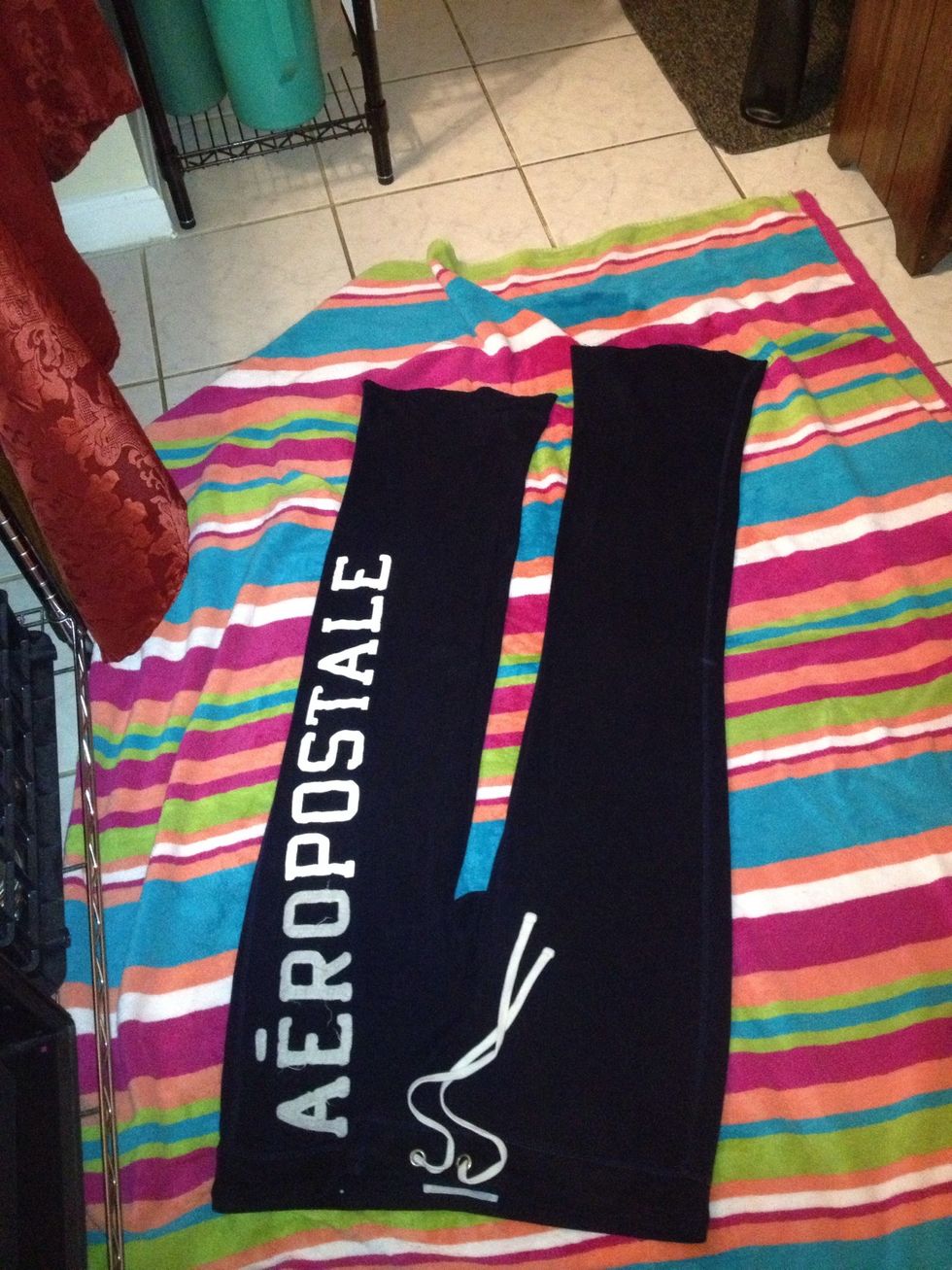Pull in the fabric until length is desired, see how one is now longer