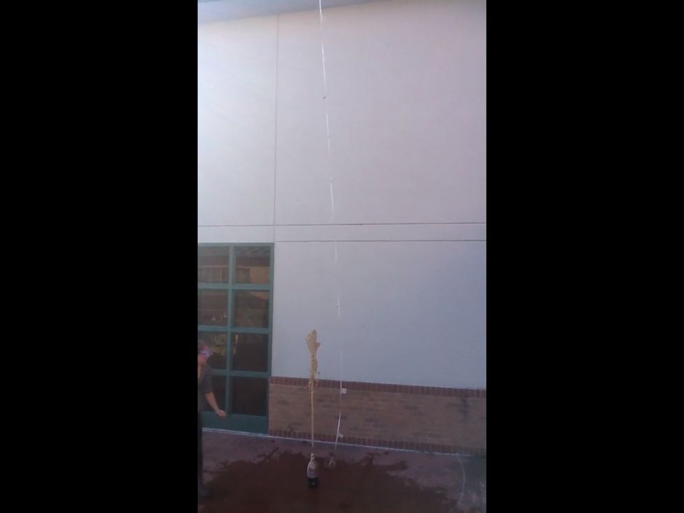 Pull on the string as soon as the counter gets to 30 and leave Zone of Death wuickly