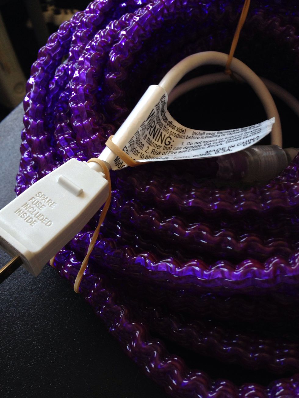 Pull the cord completely over the outlet portion. This allows it to stay more secure.