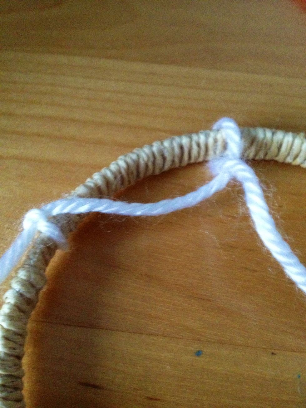 Pull the end tight. It won't look like a loop anymore, but it'll make your dreamcatcher have a better result.