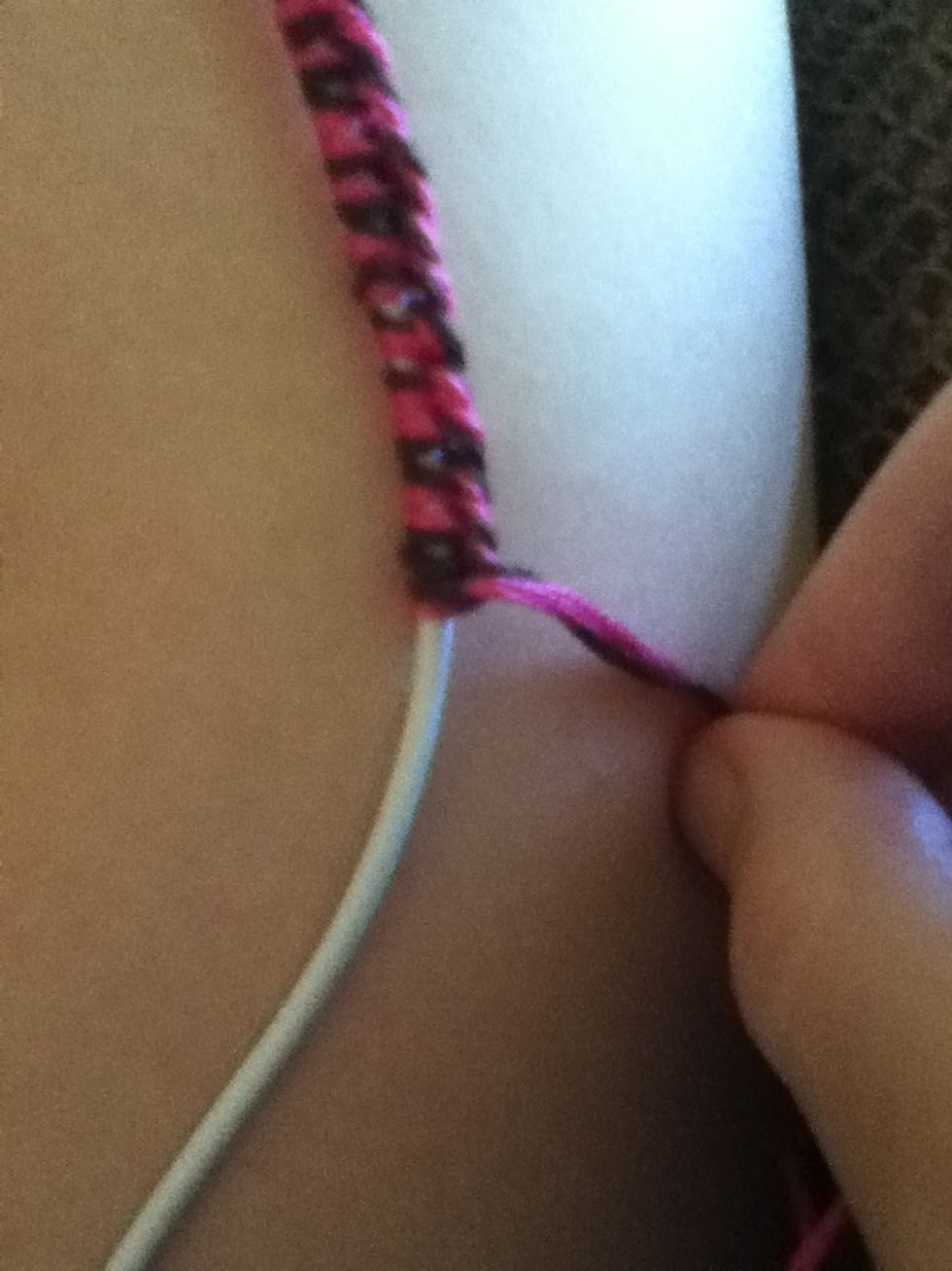 Pull tight and you' ll get this. If that was confusing, see my really easy friendship bracelet guide for more detailed steps