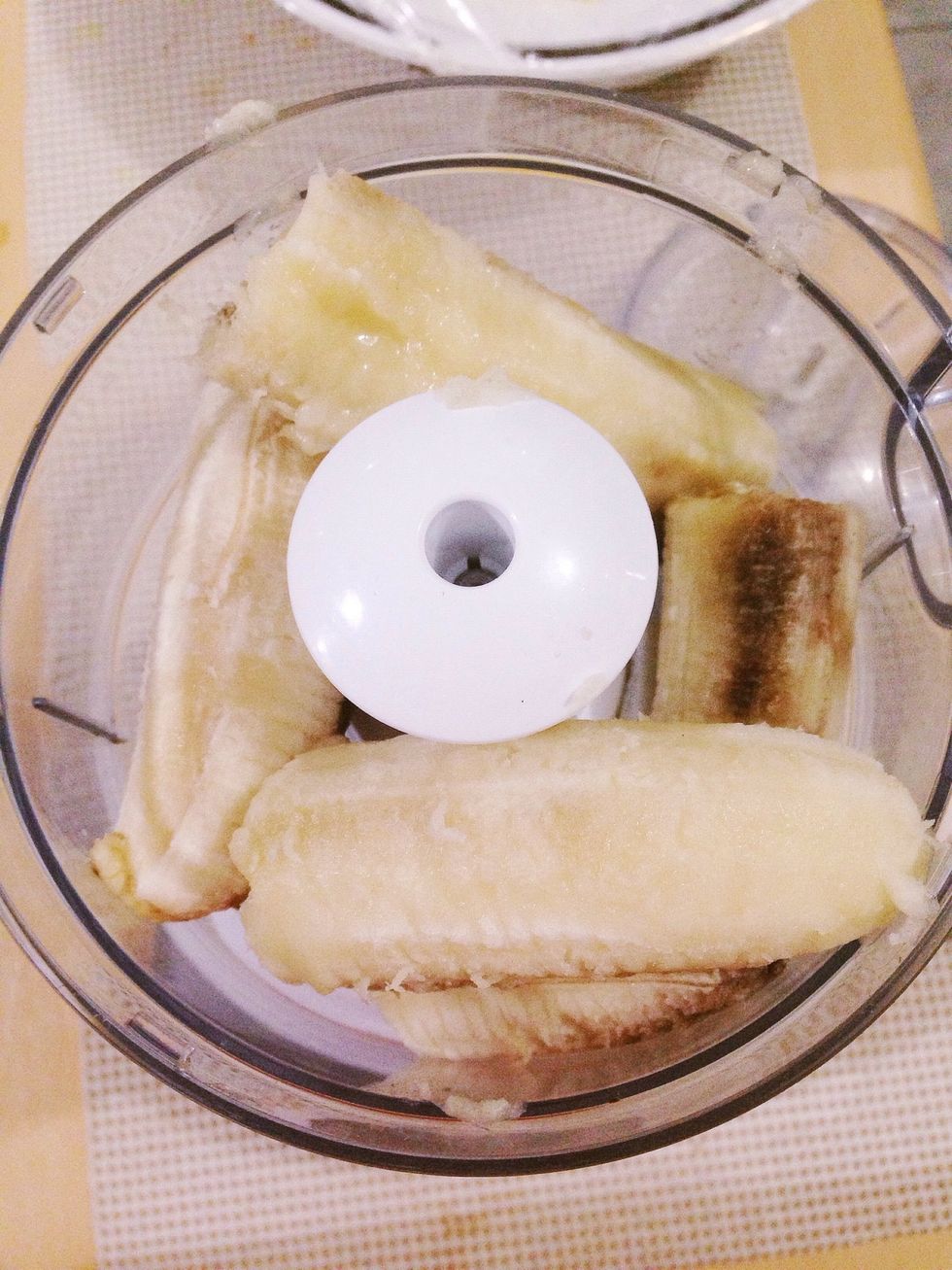 Puree bananas in food processor until smooth. If you don't have FP, just use a fork to mash them