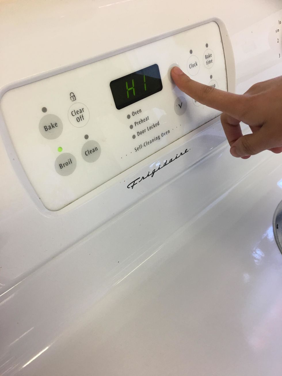 Push the top arrow until it says High.