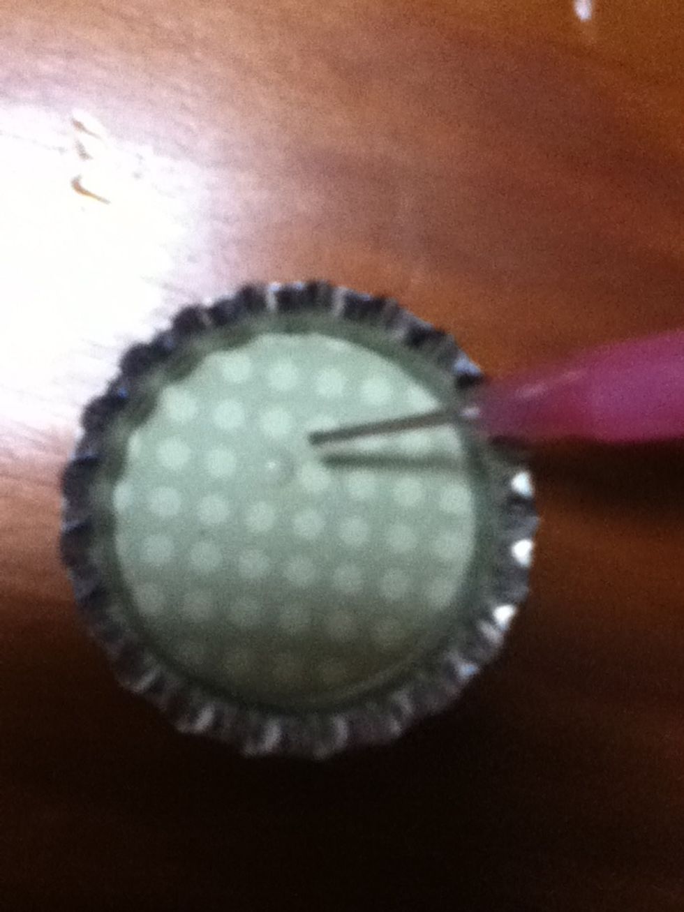 Put 5-10 small random dots of lacquer on your paper.