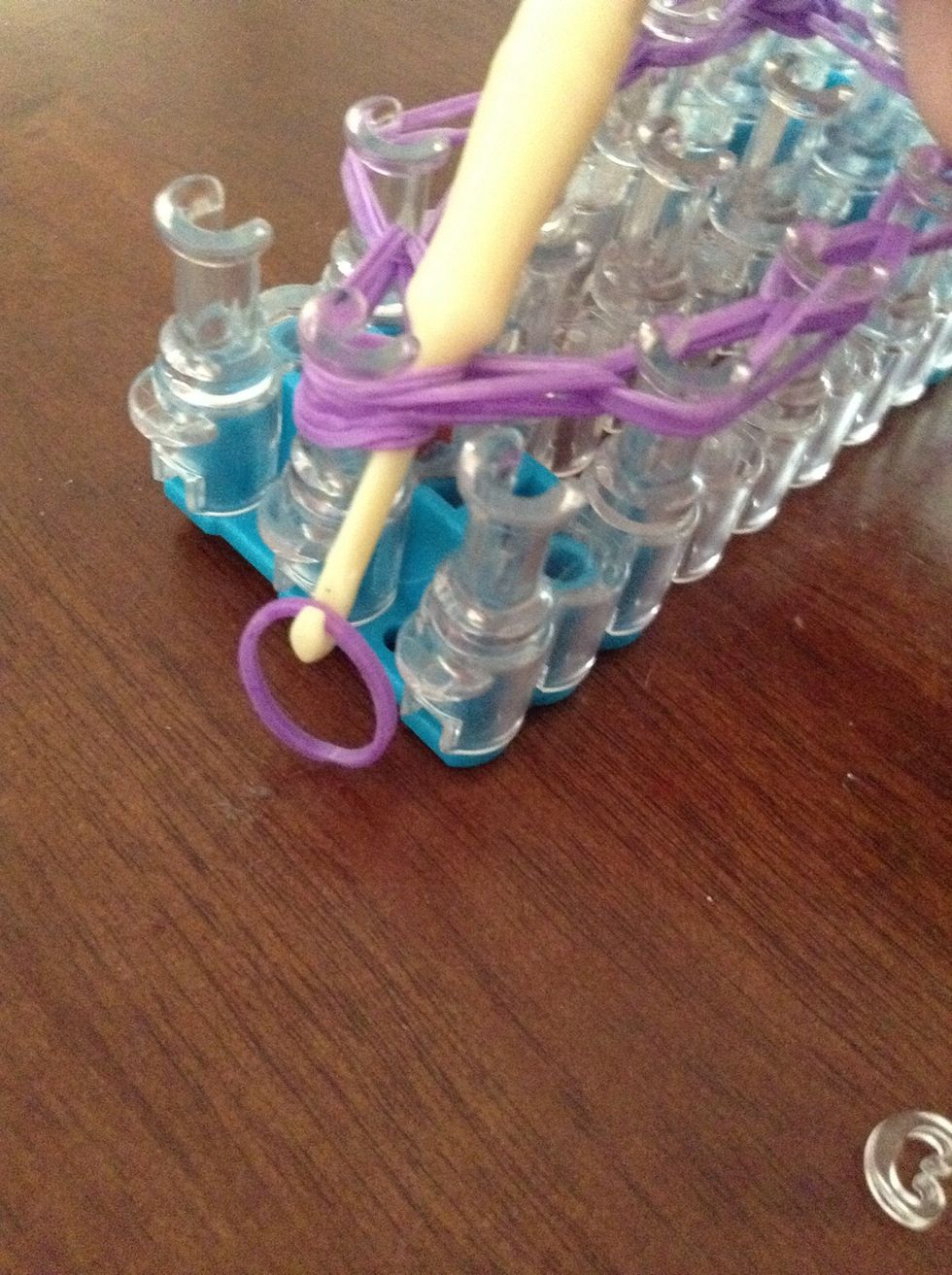 Put a band on the end of the hook.