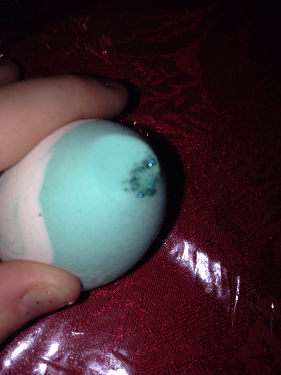 Put a decent amount on the sponge.