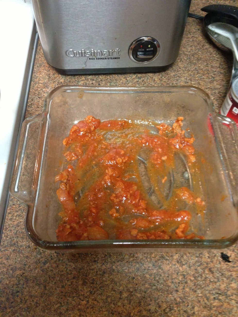 Put a lil sauce at the bottom